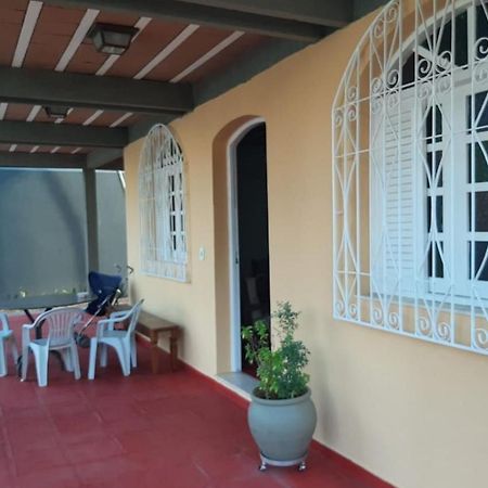 Casa 5 Quartos, Ampla, A 100 Metros Da Praia. Amigos E Familia Sao Bem Vindos A Essa Casa. Venha Viver Momentos Inesqueciveis Aqui. Guarapari Bagian luar foto