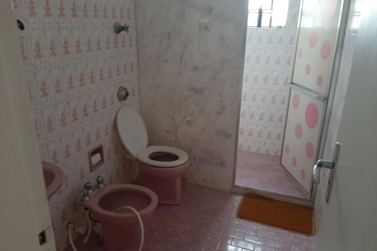 Casa 5 Quartos, Ampla, A 100 Metros Da Praia. Amigos E Familia Sao Bem Vindos A Essa Casa. Venha Viver Momentos Inesqueciveis Aqui. Guarapari Bagian luar foto