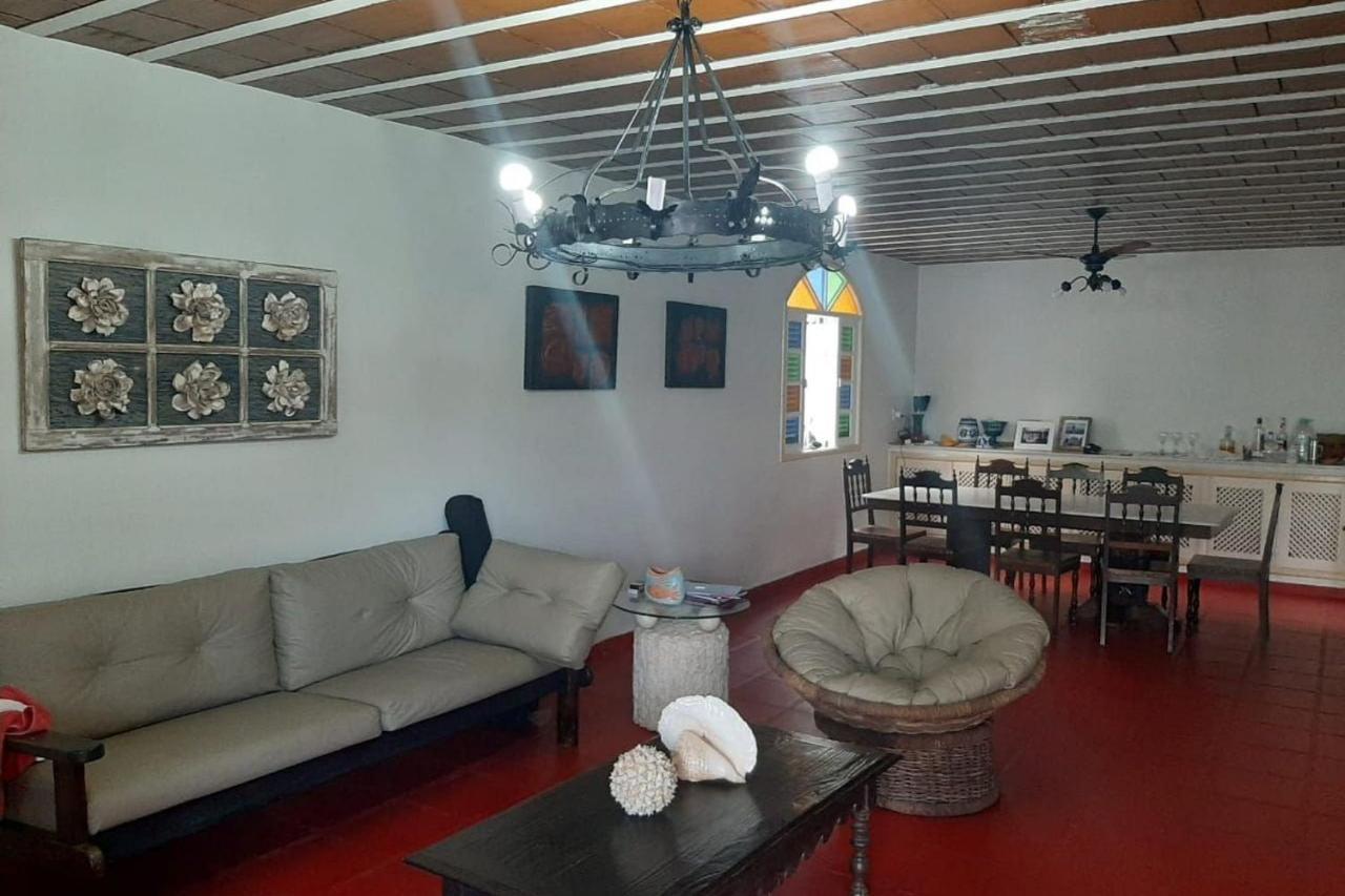 Casa 5 Quartos, Ampla, A 100 Metros Da Praia. Amigos E Familia Sao Bem Vindos A Essa Casa. Venha Viver Momentos Inesqueciveis Aqui. Guarapari Bagian luar foto